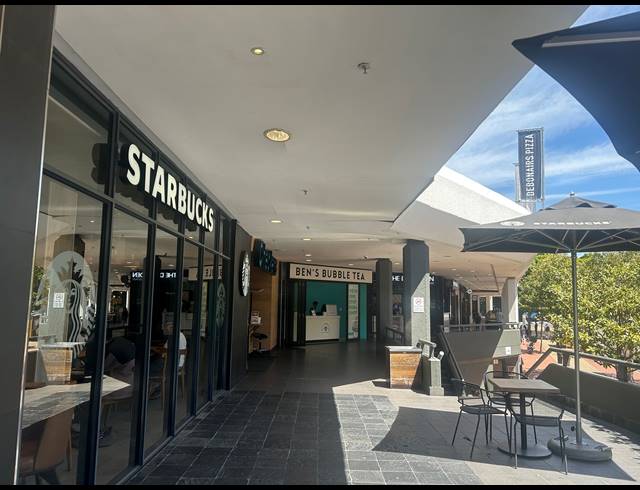 166M² BUILDING TO LET IN RONDEBOSCH